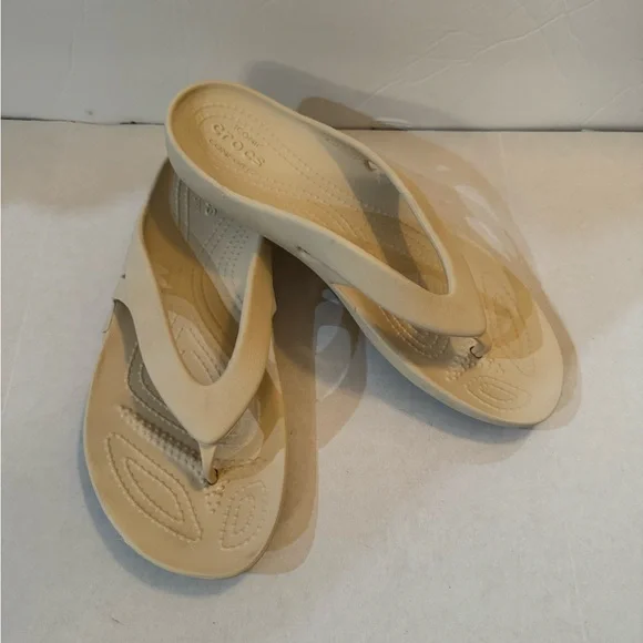 Crocs Women's Kadee II Flip Flop Sandals - Picture 3 of 10